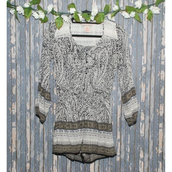 Flying Tomato Boho Romper Black White Shorts Size S Lace & Mixed Pattern - Picture 1 of 7